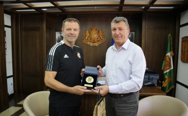 По покана на кмета Иван Кадев и заместника му Костадин