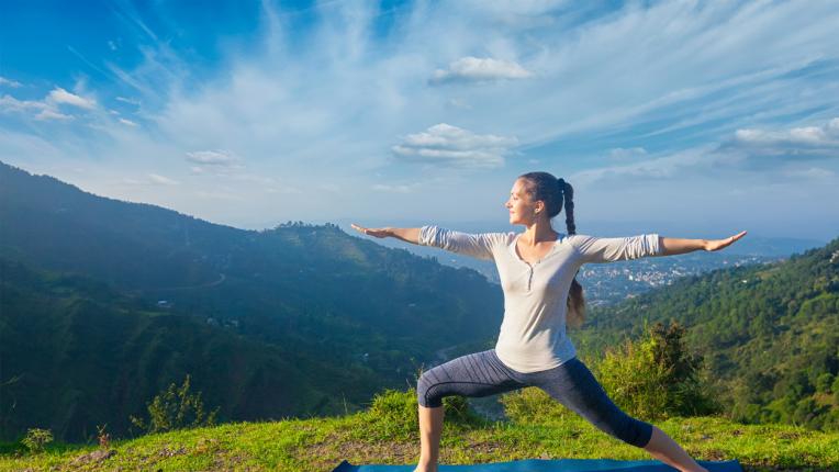 5 йога пози, ако водите заседнал начин на живот