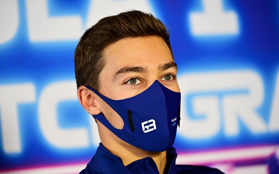 Джордж Ръсъл ще наследи Валтери Ботас във втория болид на