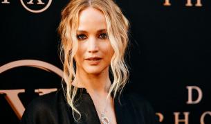 "Чувствам се комфортно": Дженифър Лорънс за голите сцени на снимачната площадка