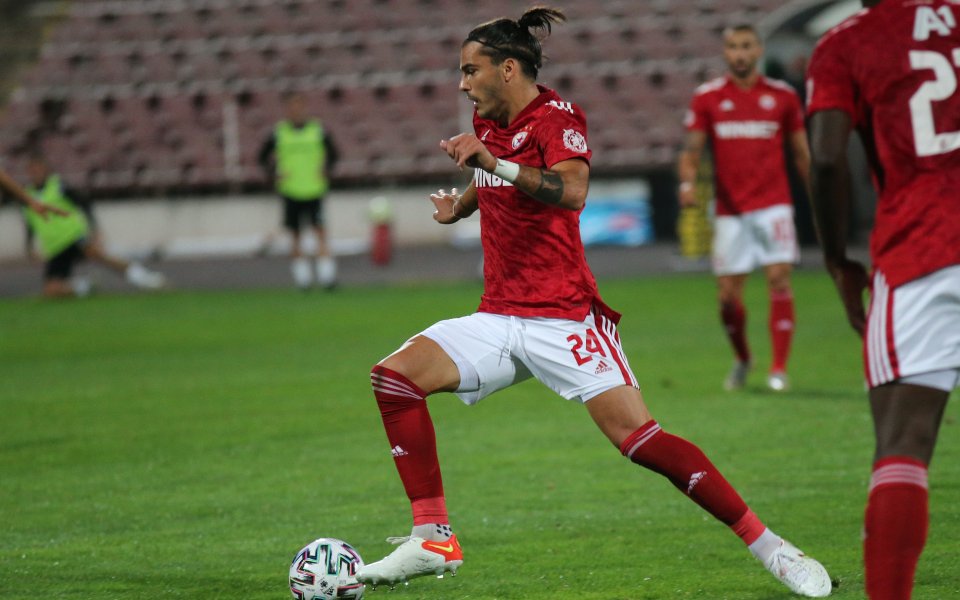 ЦСКА ще излезе срещу Рома в Рим без шестима основни