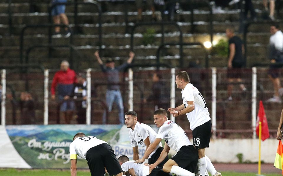 Венцислав Керчев е пред завръщане в игра за Славия за