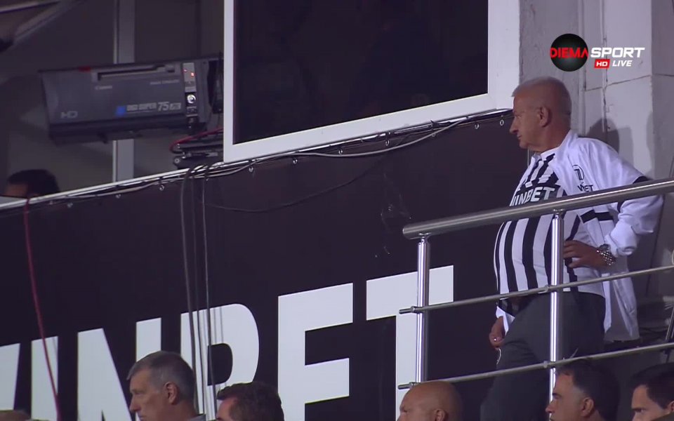 Левски поведе на Локомотив Пловдив след гол на Борислав Цонев