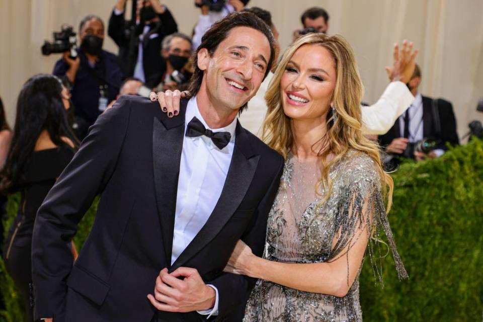 Ейдриън Броуди и Джорджина Чапман