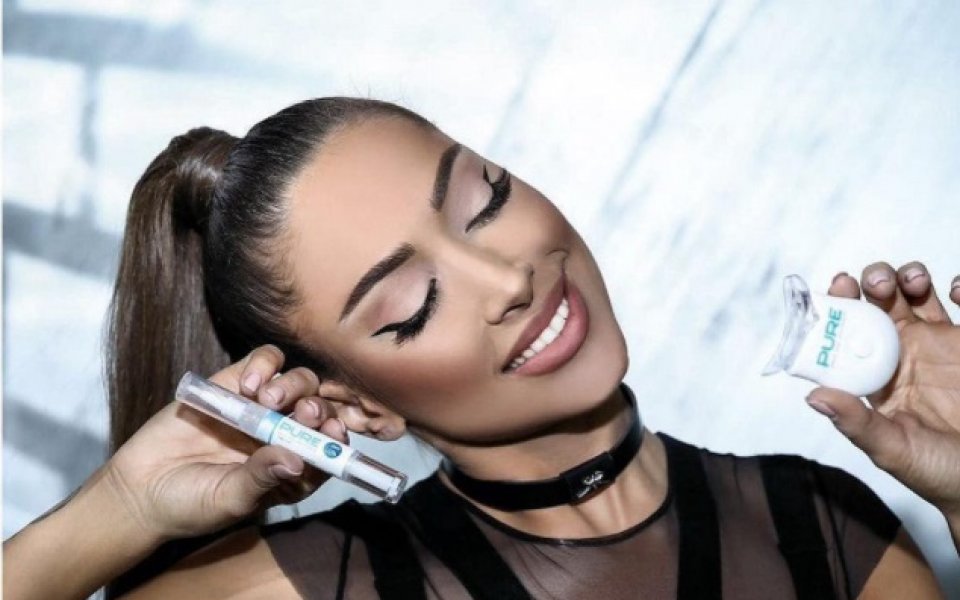 Фолк певицата Ариа, която от няколко месеца е гадже на