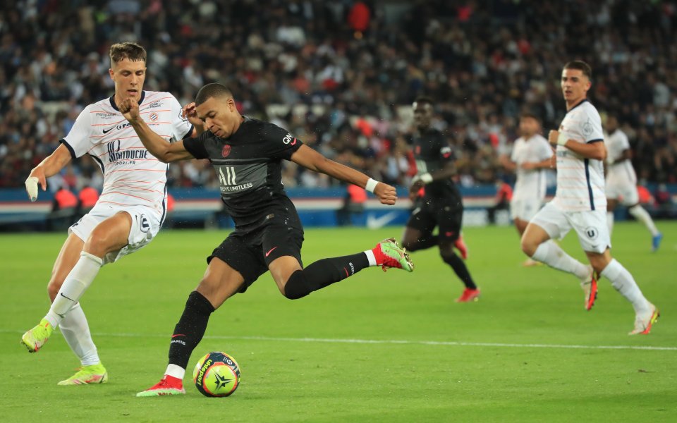 ПСЖ записа победа с 2:0 над Монпелие в мач от