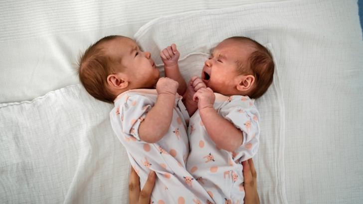 Световен рекорд: близнаци се родиха от ембриони, замразени преди 30 години
