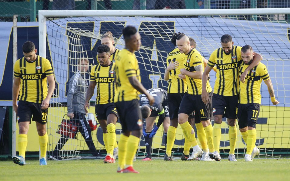 Отборът на Ботев Пловдив ще получи 40 800 повече от