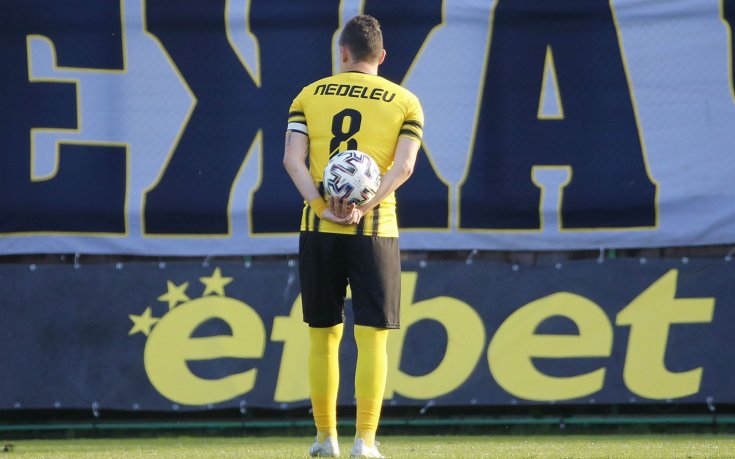 Неделев свали шапка пред Камбуров