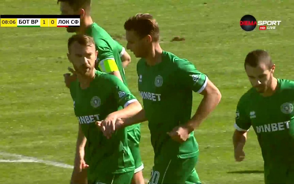 Дориан Бабунски откри резултата в 8-ата минута. Юлиан Ненов центрира