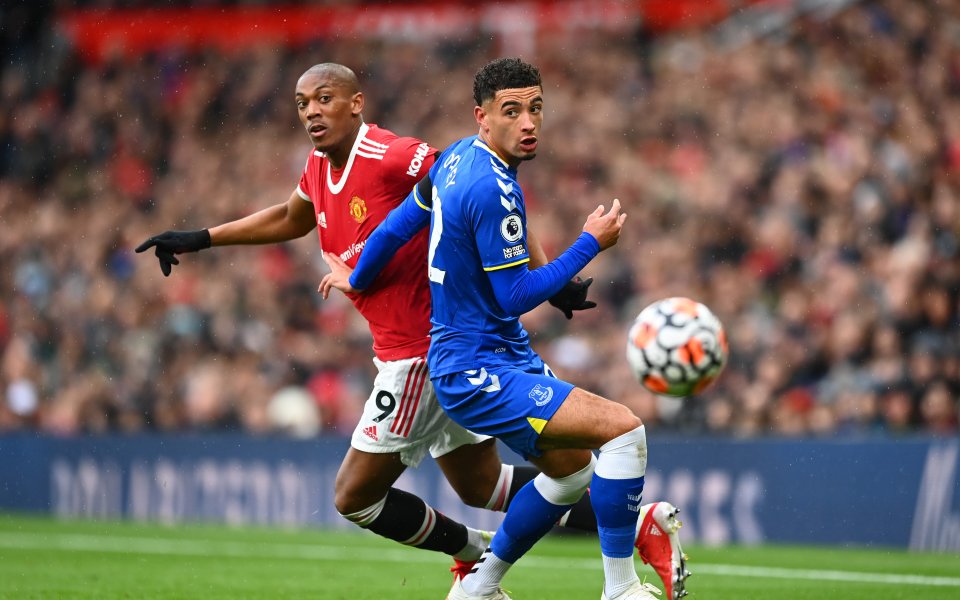 Отборите на Манчестър Юнайтед и Евертън играят при