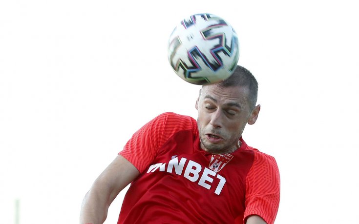 Още един напусна Царско село