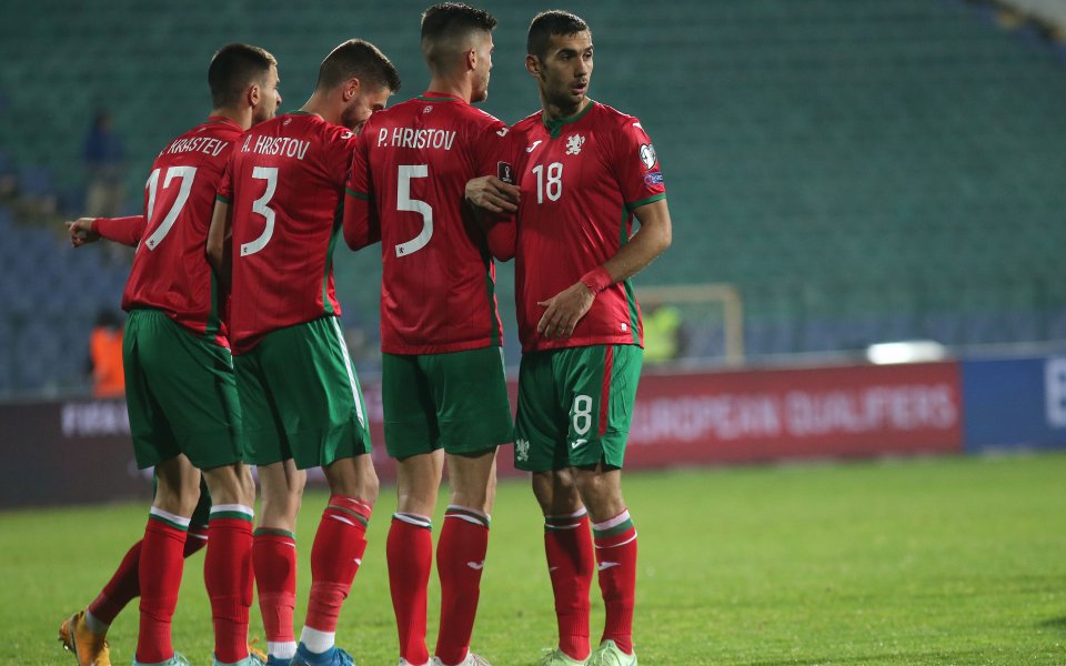 Националният отбор на България по футбол запази 70-то си място