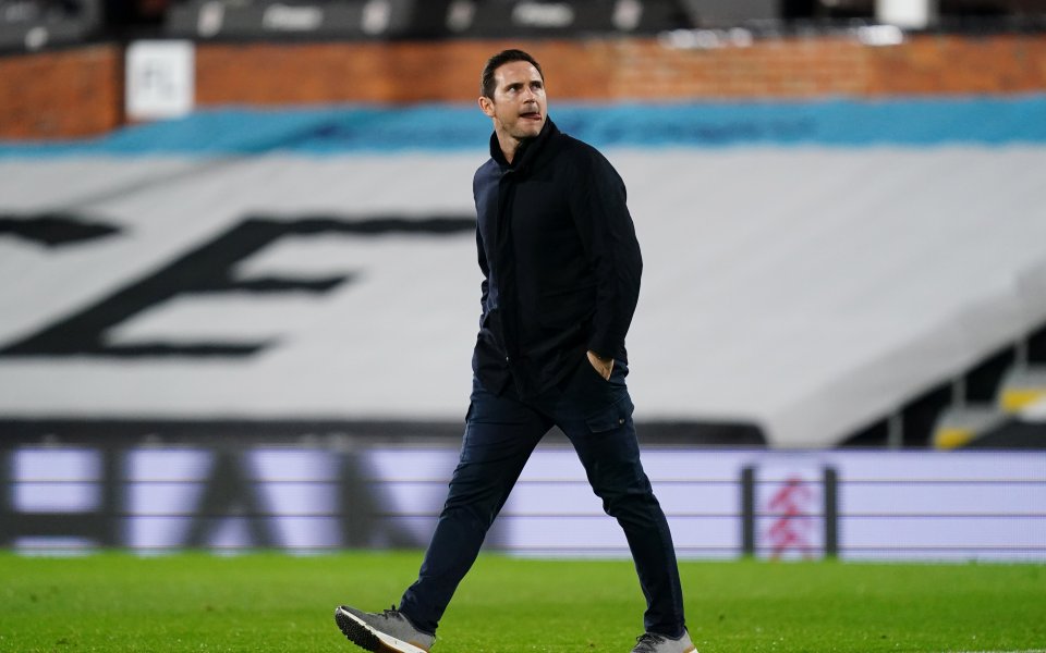 Продължават въпросителните около мениджърския пост в Нюкасъл. Медиите на Острова