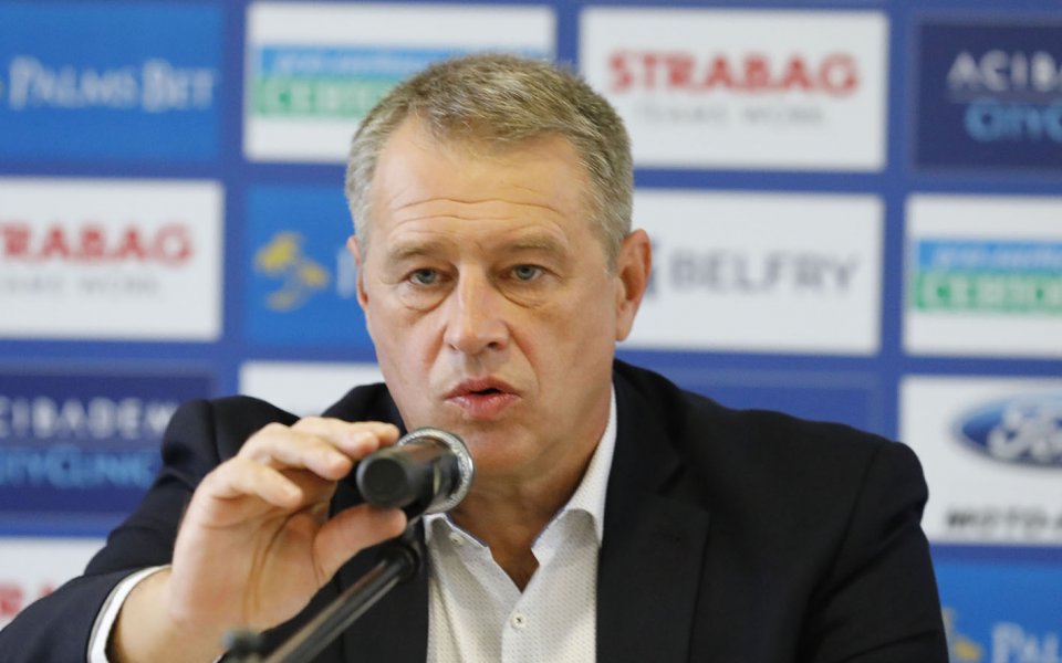 Новият изпълнителен директор на Левски Иво Ивков сподели, че познава