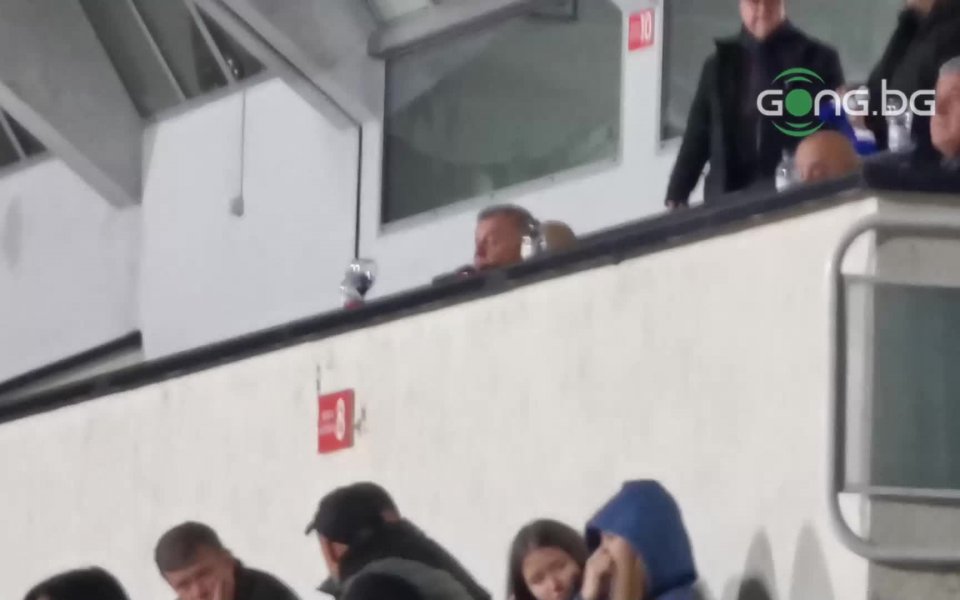 Мажоритарният собственик на Левски - Наско Сираков, зае мястото си