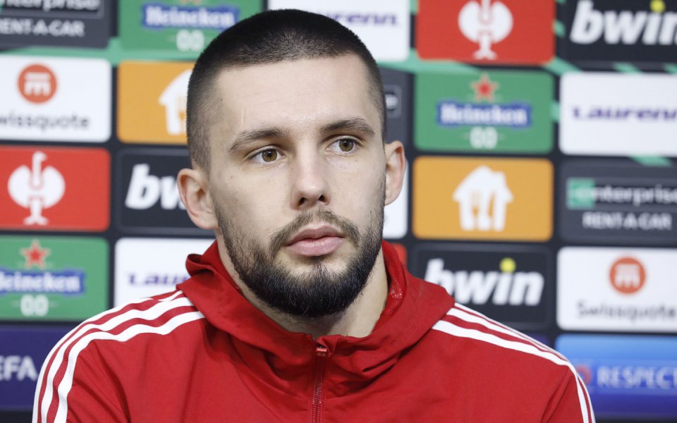 Десният бек на ЦСКА Иван Турицов няма да бъде на