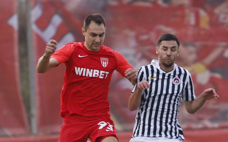 Футболистът на Царско село Васил Шопов стана Играч на мача