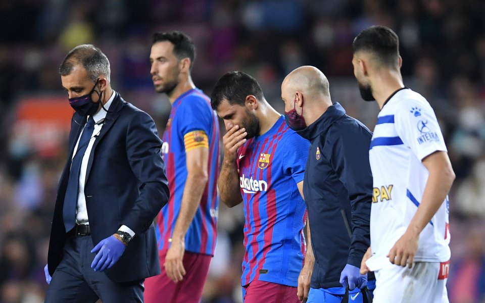 Нападателят на Барселона Серхио Агуеро е диагностициран с аритмия, съобщи