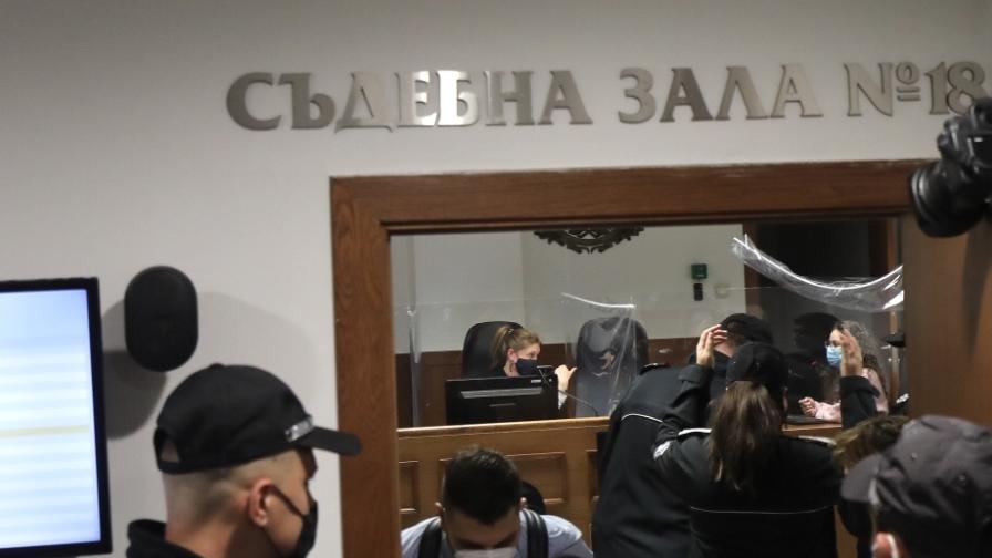 Шеф Андре Токев излиза от ареста срещу парична гаранция
