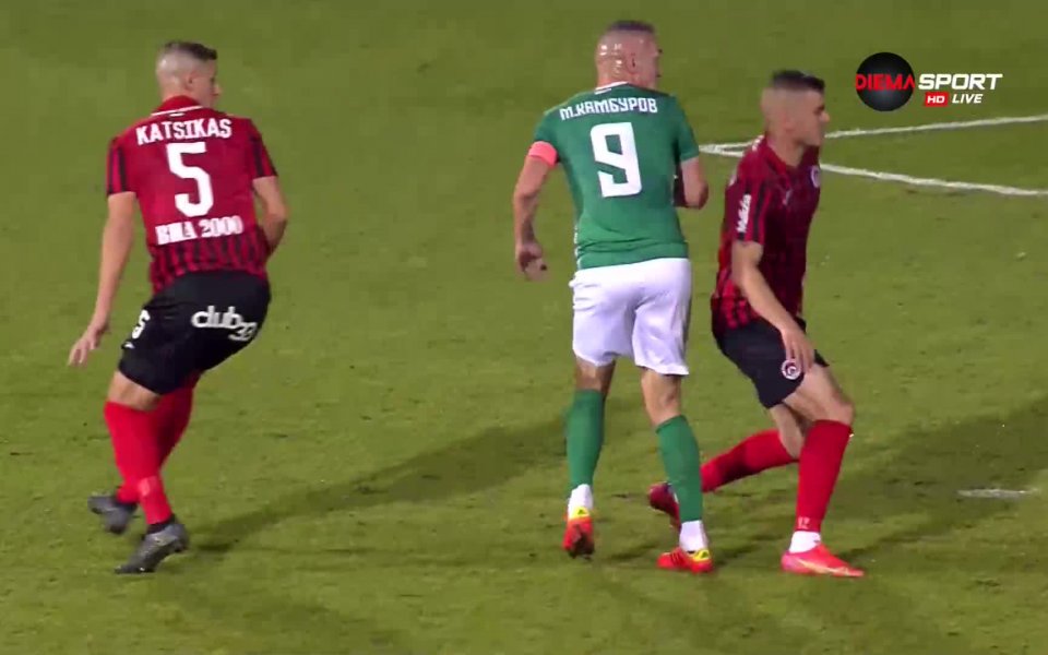 Берое дръпна в резултата в края на първата част