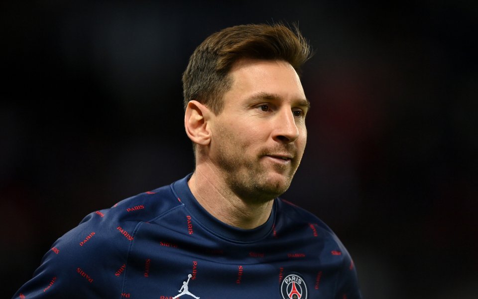 Бившият нидерландски национал Рафаел ван дер Ваарт бе твърде краен