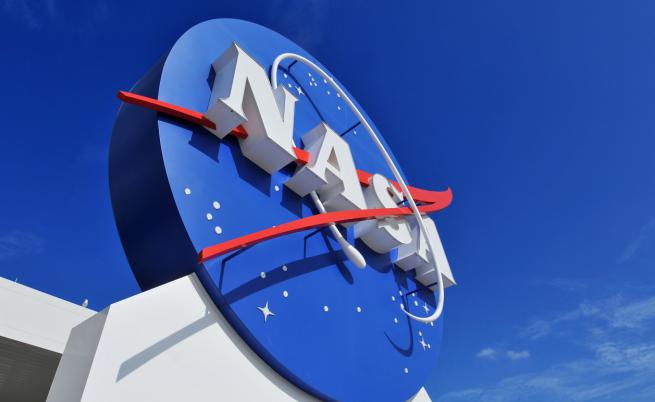 Защо НАСА ще разбие космически апарат в астероид