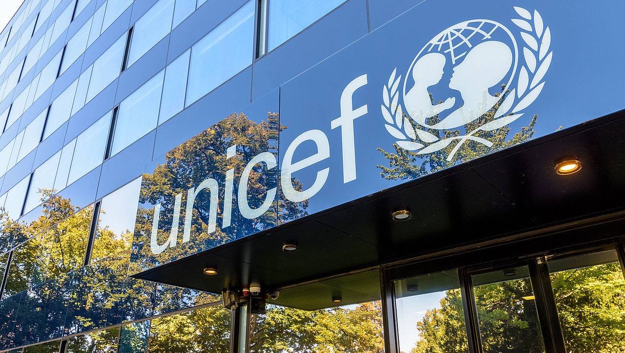 УНИЦЕФ: Атаките срещу училища в Иран нарушават международното право