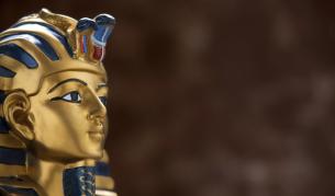 Сандалите на Тутанкамон: Обувки на 3300 години разкриват смразяващи детайли за враговете на Тут