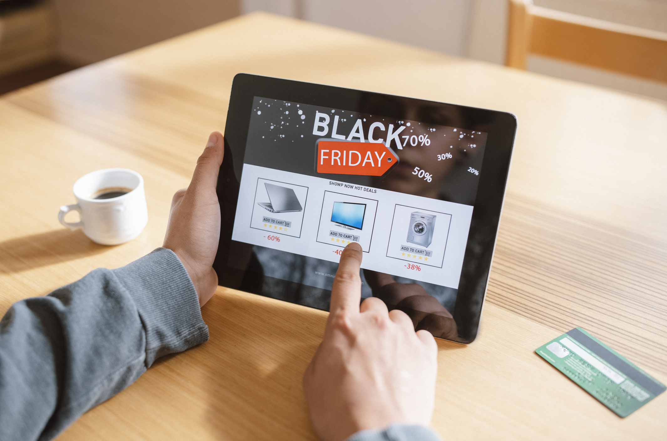 7 от 10 българи планират да купят нещо на Black Friday