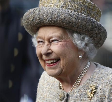 На 6 февруари 2022 г кралицата стана първият британски монарх