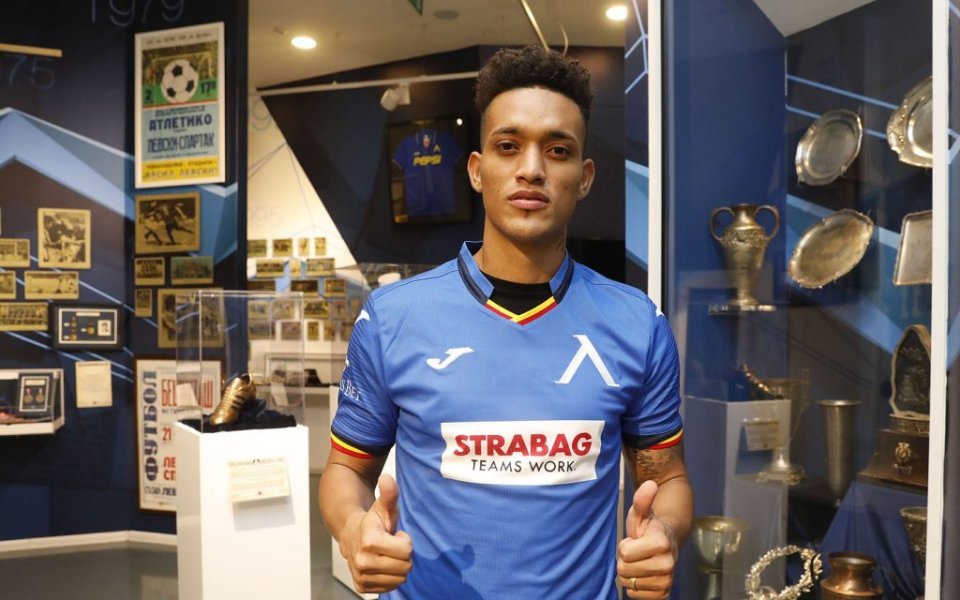 Новото попълнение на Левски - Цунами, ще замине с отбора