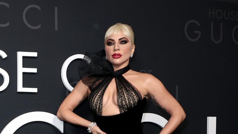  Лейди Гага - изискана и секси на нюйоркската премиера на „ Домът на Гучи “ 