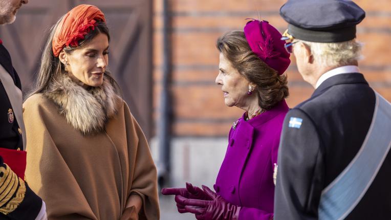 Кралица Летисия пристигна със стил в Швеция