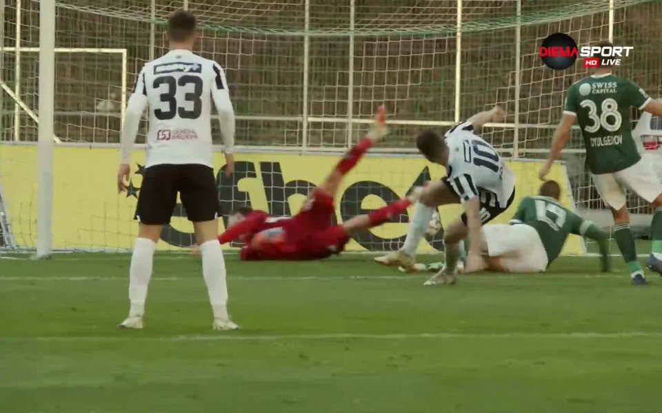 Четири минути по-късно гостите направиха пълен обрат. Янчев намери Димитър