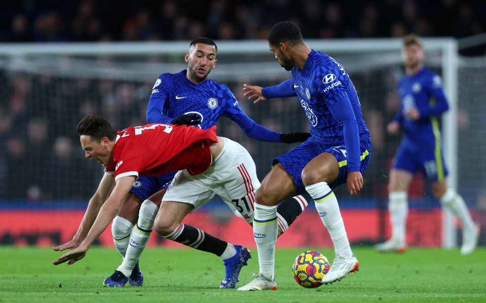 Челси и Манчестър Юнайтед играят при резултат 0:0 в дербито