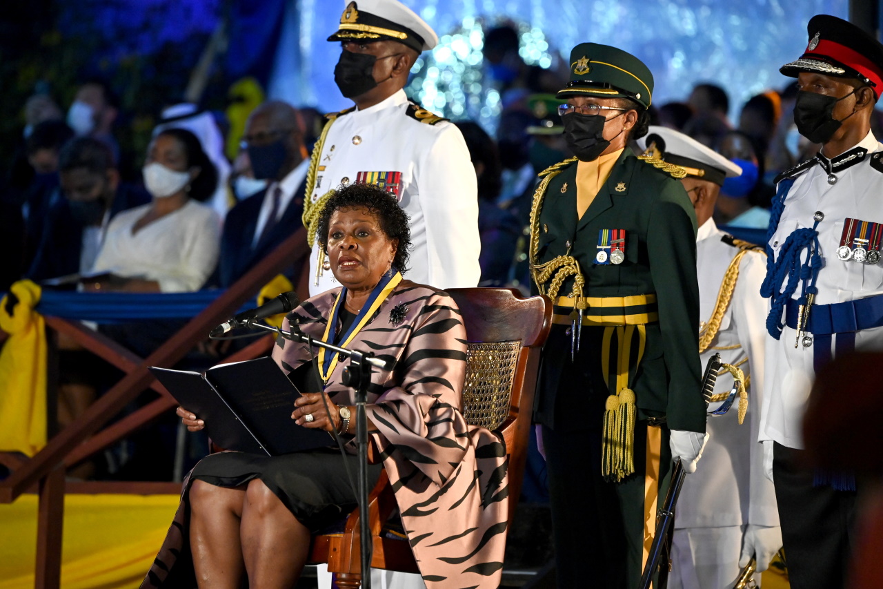 <p>Президентът на Барбадос Сандра Мейсън</p>