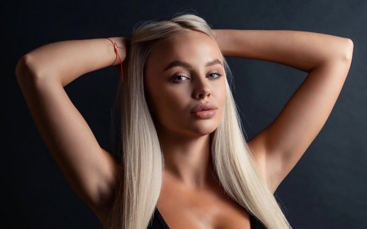 Руски секссимвол и фенка на Лудогорец се врече в любов на България