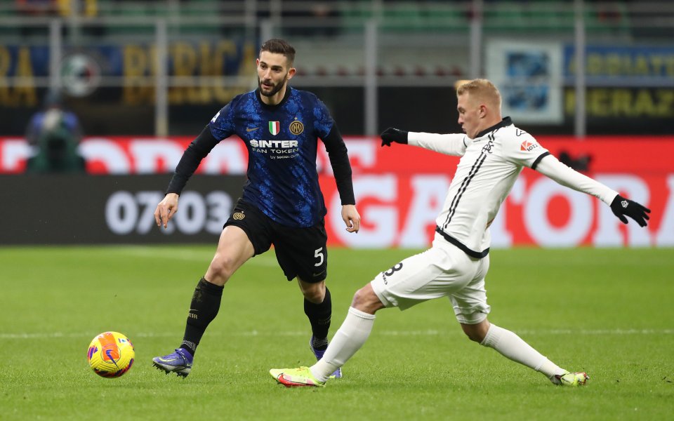 Отборите на Интер и Специя играят при в двубой от