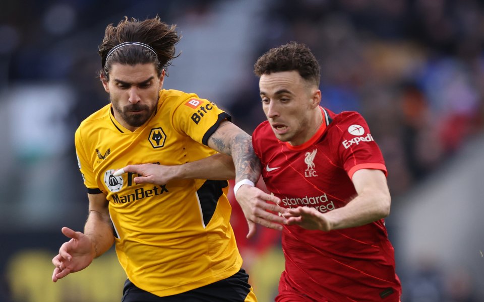 Отборите на Уулвърхемптън и Ливърпул играят при в двубой от