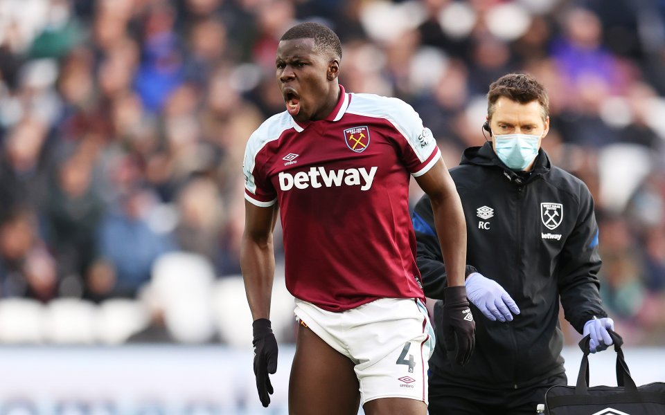 Защитникът на Уест Хeм - Курт Зума, има контузия в