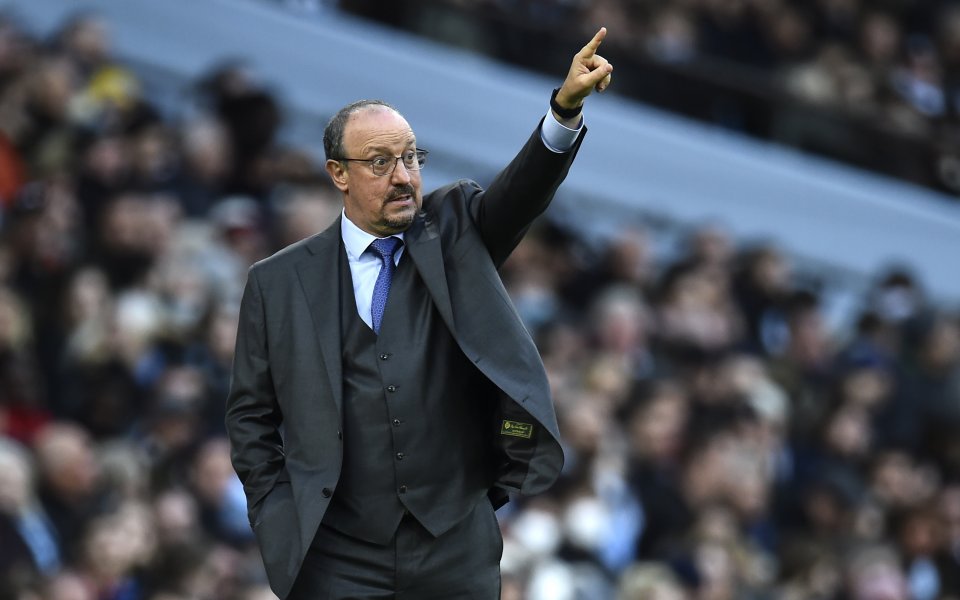 Шефовете на Евертън не са на едно мнение относно бъдещето