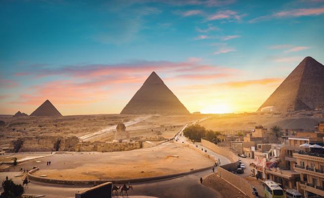 Откриха човешки останки със златни езици в Египет