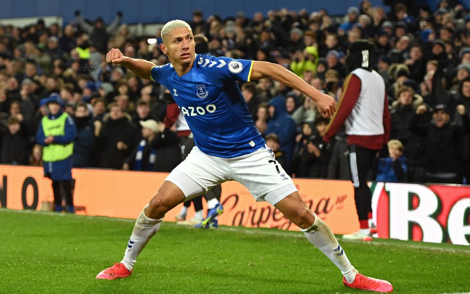 Мениджърът на Арсенал Микел Артета иска да привлече в клуба