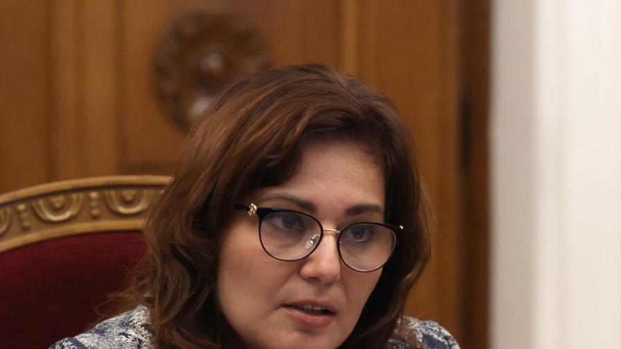 Министър на здравеопазването - Асена Сербезова