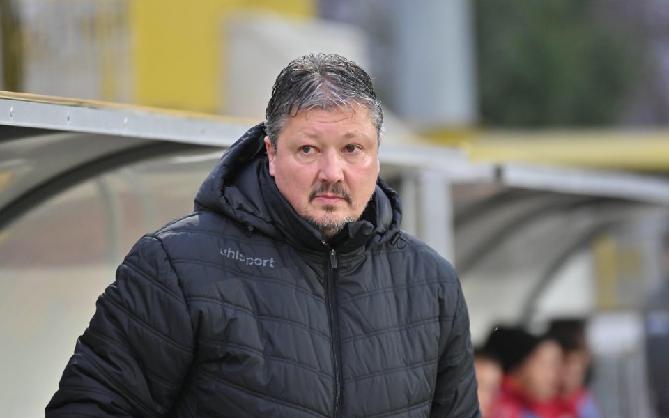 Любо Пенев и щабът му са разтрогнали договорите си с