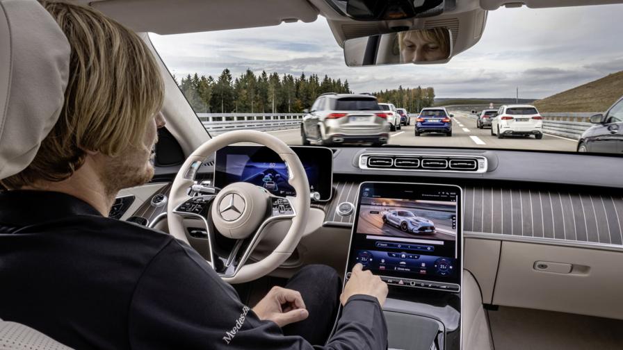Mercedes първи пуска ниво 3 на автономност