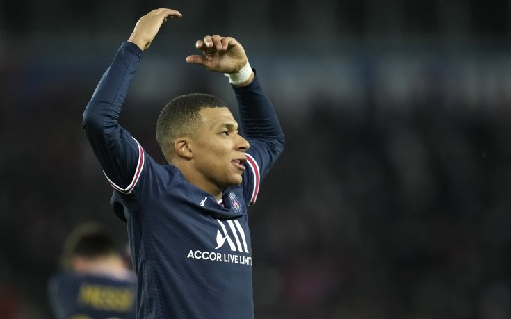 ПСЖ поднови преговорите с Мбапе