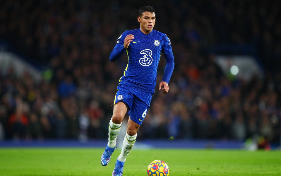 Защитникът на Челси Тиаго Силва ще получи предложение за нов