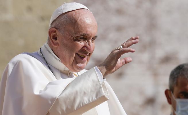 Папа Франциск: Младенецът Исус обединява всички